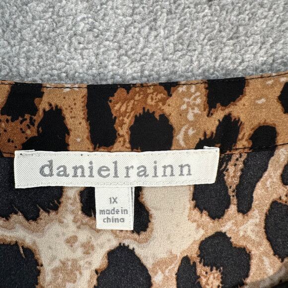Daniel Rainn Cheetah Animal Print V-Neck Tunic Blouse Women's 1X Long Sleeve - Picture 6 of 10